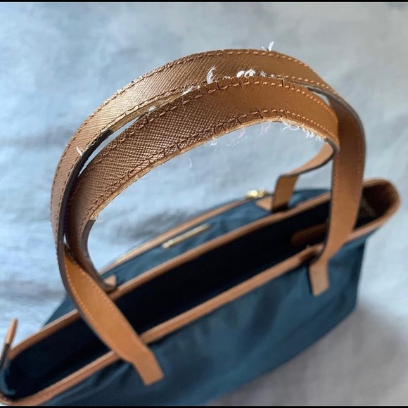 Michael Kors Navy Blue/Brown Nylon Tote Purse - Picture 4 of 7